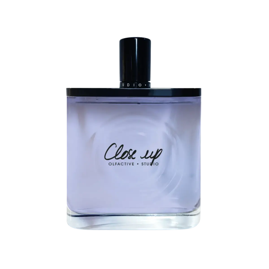 Olfactive_Studio__Close_Up_Eau
