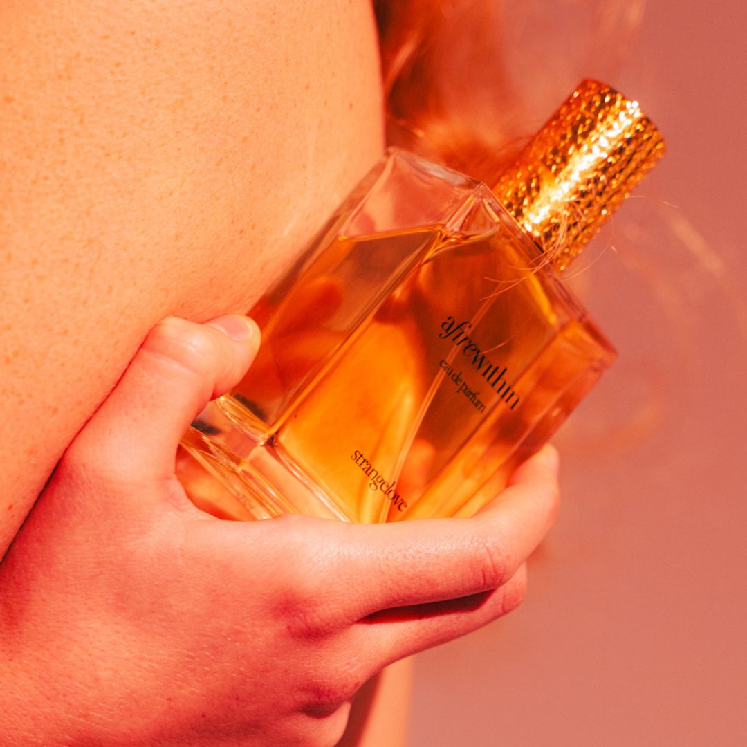 アイドル Bobby special present Perfume Strangelove NYC - afirewithin perfume oil • Perfume Lounge