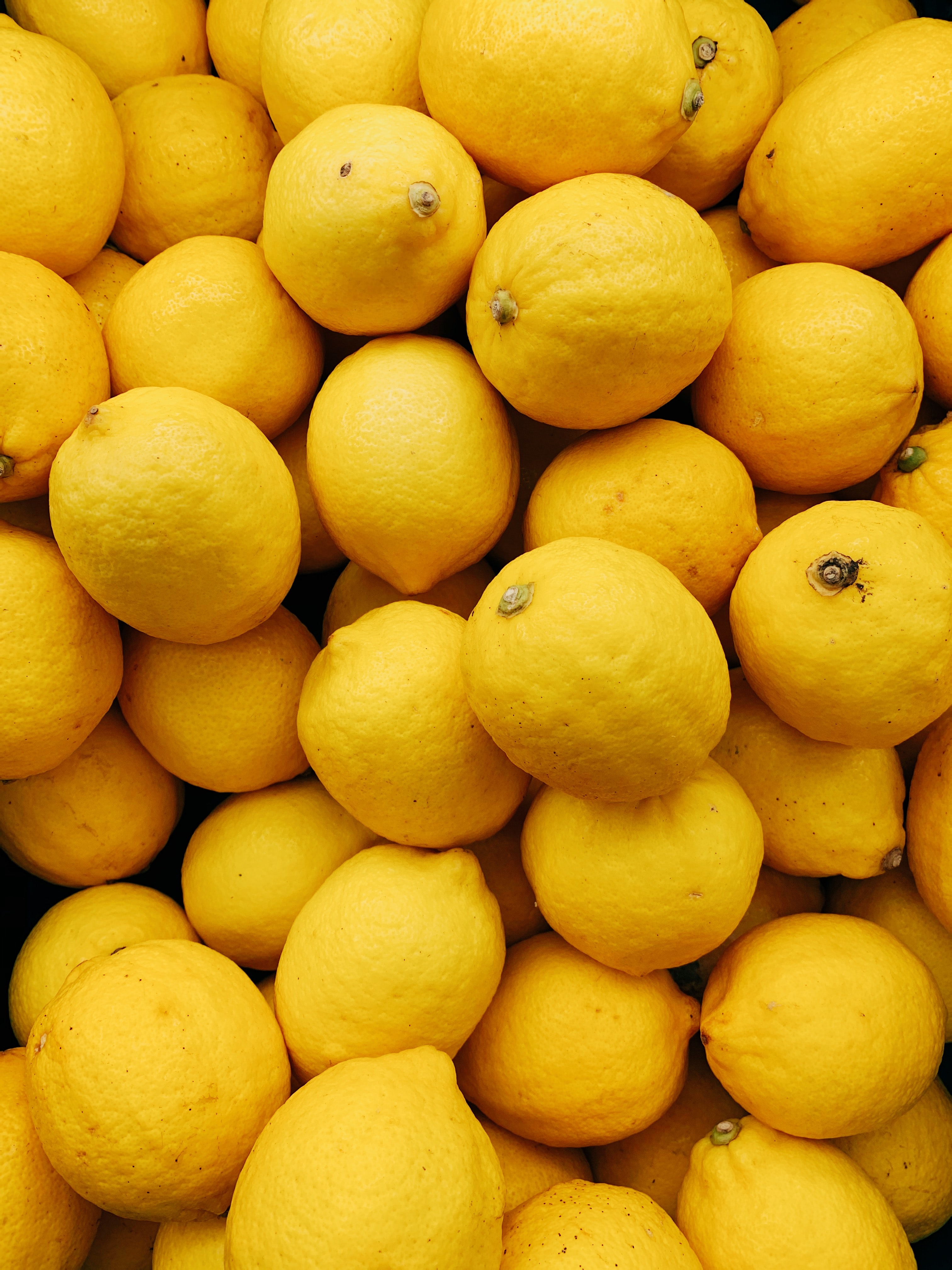 Lemon based perfumes deals